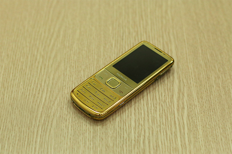 Nokia 6700 chính hãnh - Giá 6.660.000đ