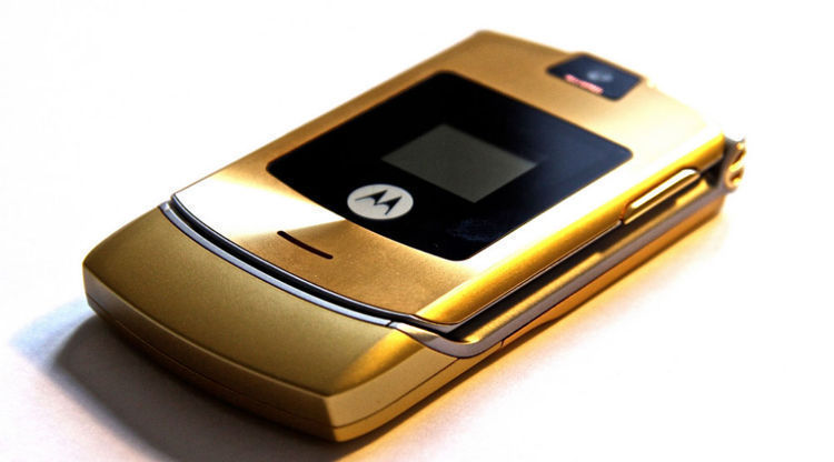 Motorola V3i Gold - Giá 1.099.000đ