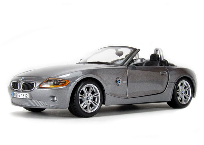 MÔ HÌNH 1:24 SIÊU XE BMW Z4 - BURAGO - Giá 350.000đ